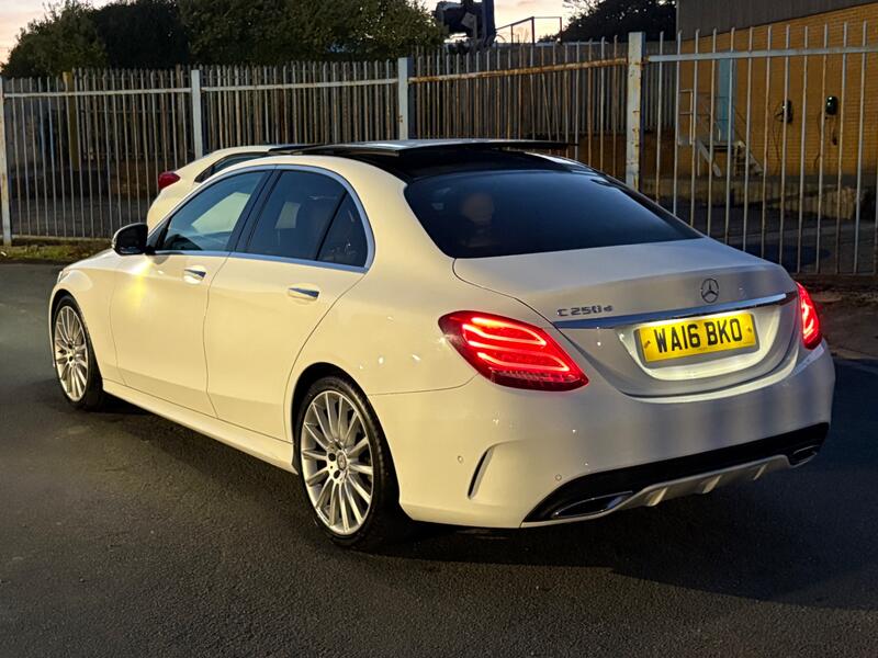 MERCEDES-BENZ C CLASS